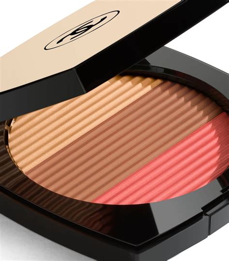 chanel les beiges healthy glow powder swatches|Chanel Les Beiges sunkissed.